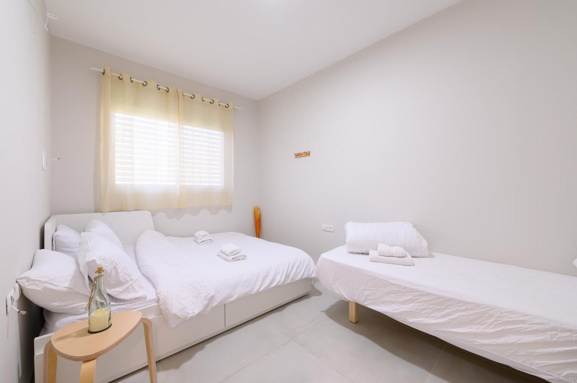 דירת נופש מרחבים Merhavim Villa Shadmot Devora Екстер'єр фото